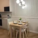 Premium Przy Plazy Morzlive ウストロニエ・モルスキエ