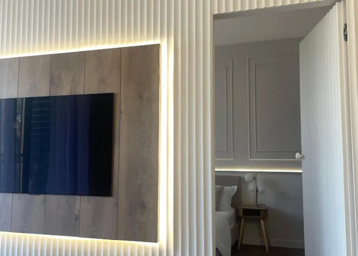 Premium Przy Plazy Morzlive أوسترونيه مورسكية